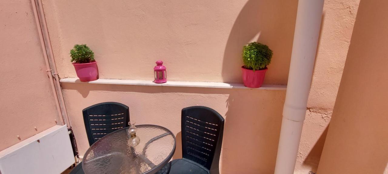 Anastacias Apartment アルテミダ エクステリア 写真